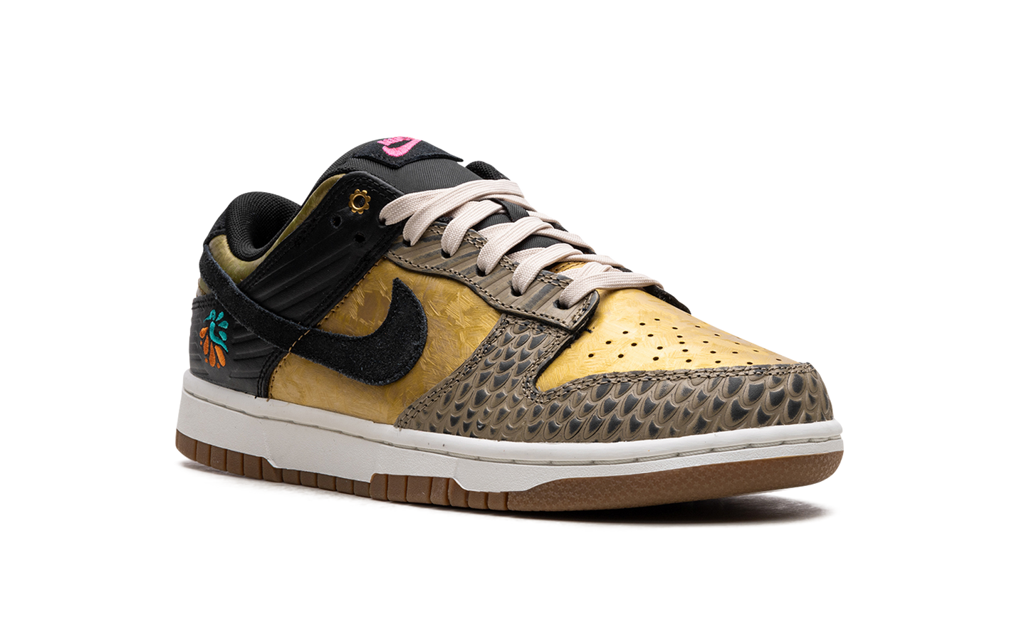 DUNK LOW WMNS"Dia De Los Muertos" FQ8148 010