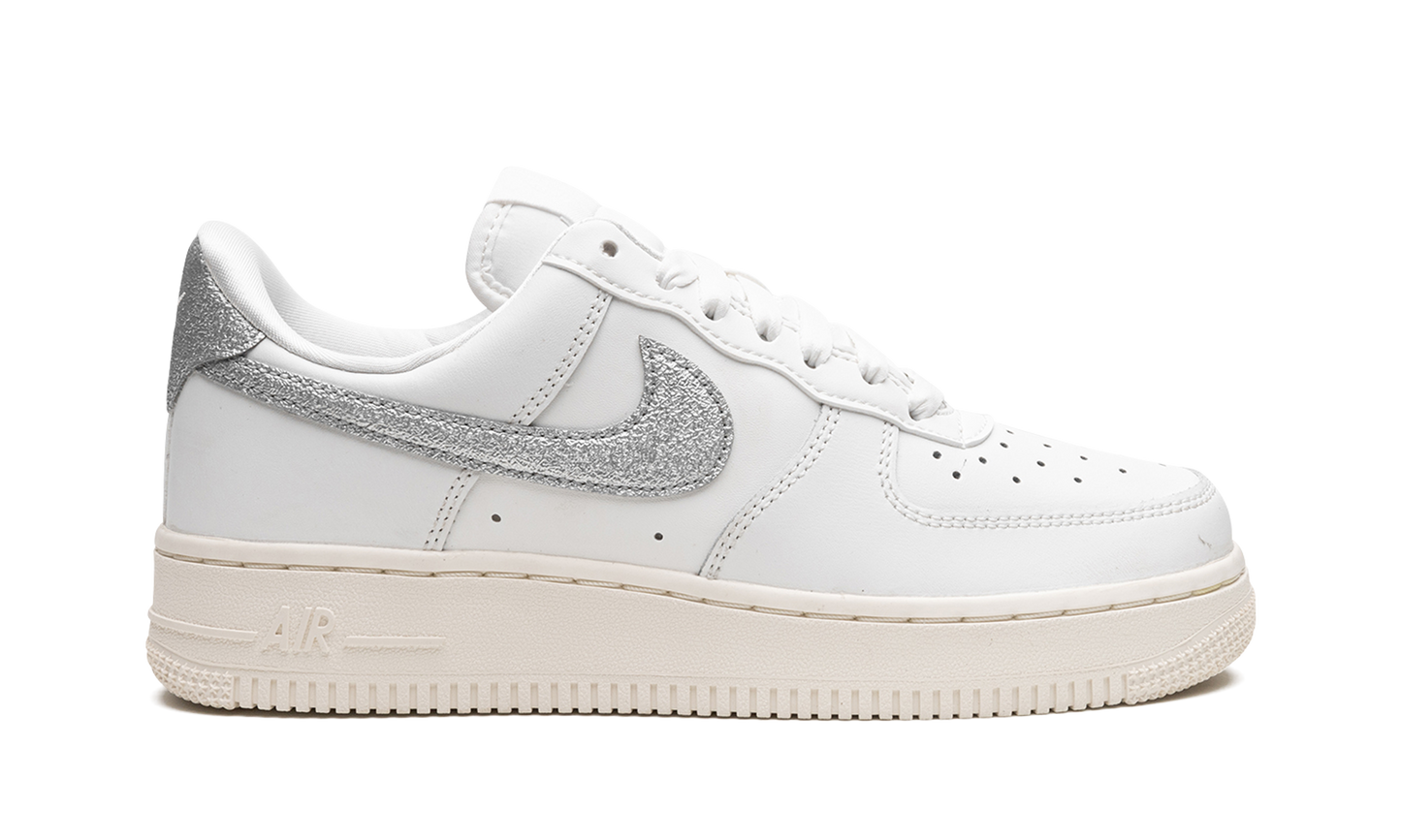 AIR FORCE 1'07 MNS WMNS"Summit White Sail White Metallic Silver" DQ7569 100