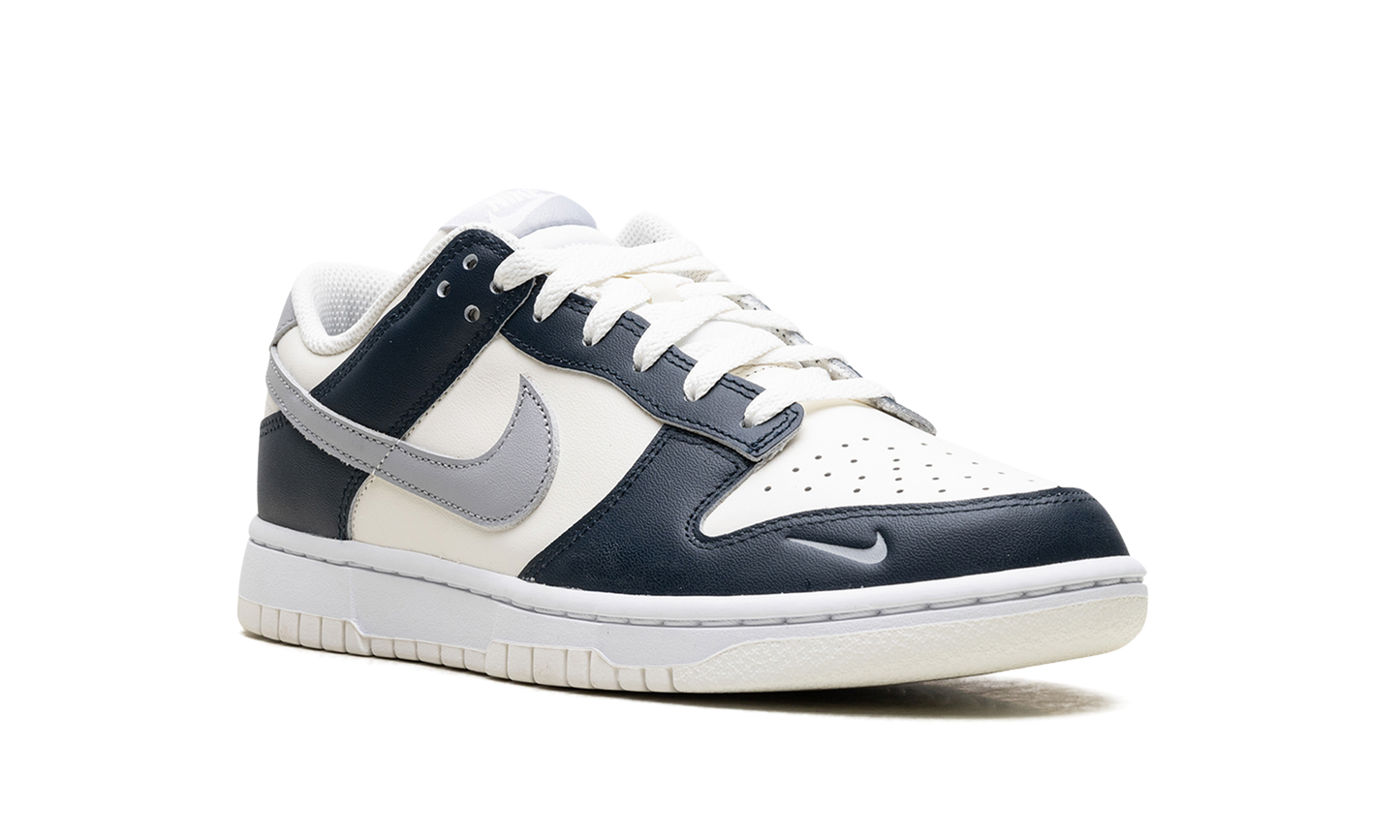 Dunk Low WMNS"Armoury Navy" HV2390 100