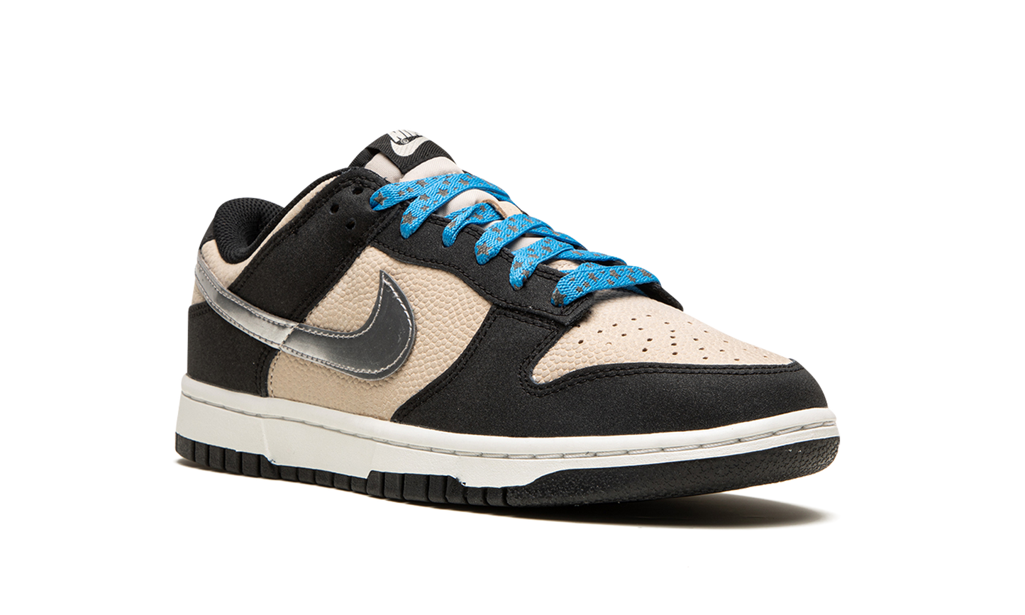DUNK LO MNS WMNS"Starry Laces" DZ4712 001