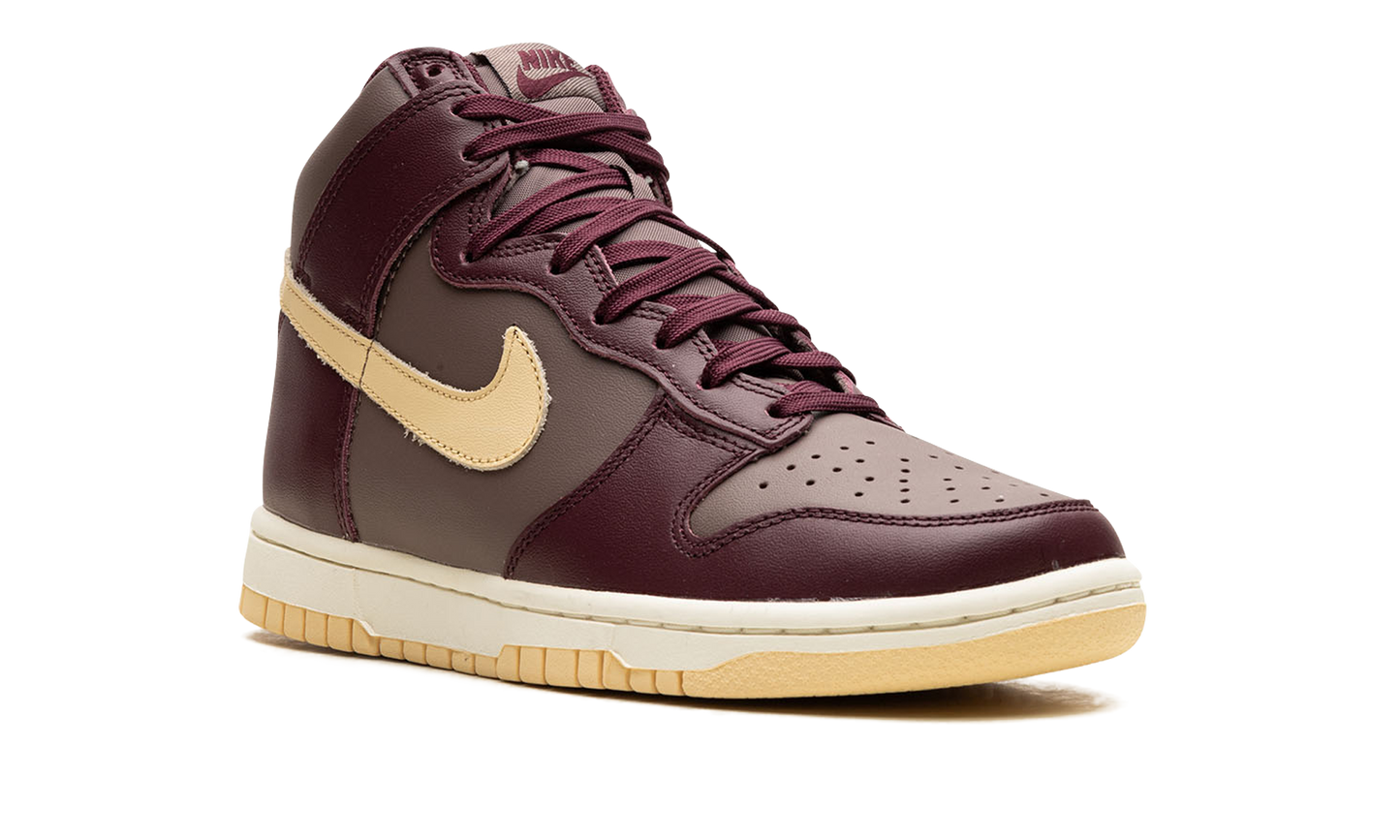 DUNK HIGH WMNS"Plum Eclipse" DD1869 202