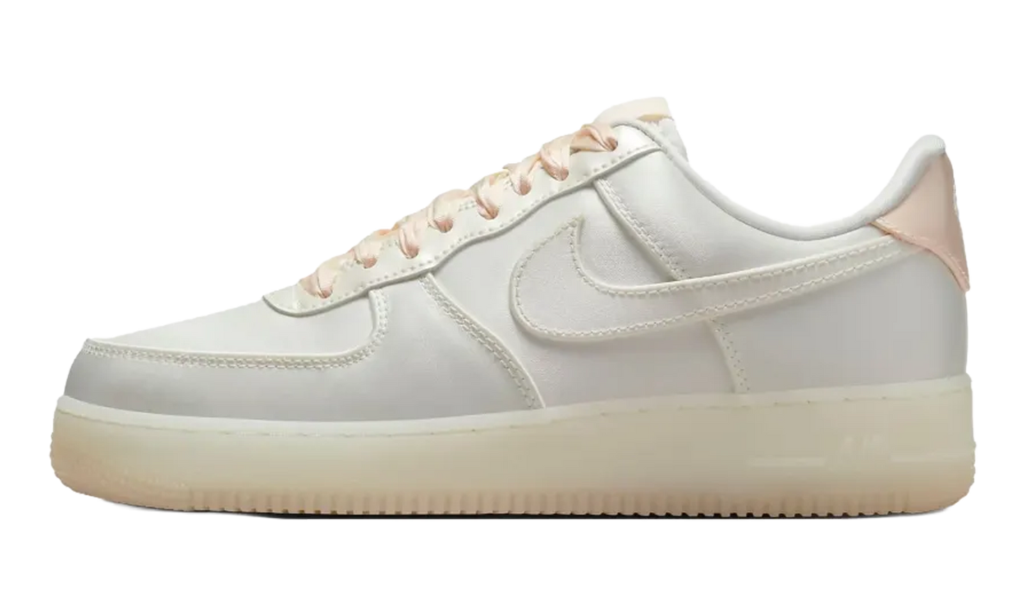 Air Force 1 LV8 WMNS"Sail Barely Orange" HQ3762 133