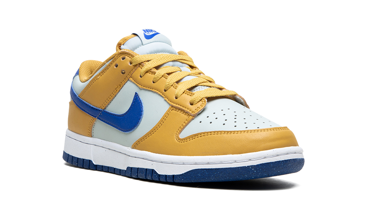 DUNK LO NEXT NATURE WMNS"Wheat Gold Royal" DN1431 700