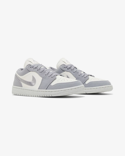 NIKE AIR JORDAN1 LOW LIGHT STEEL GREY WMNS