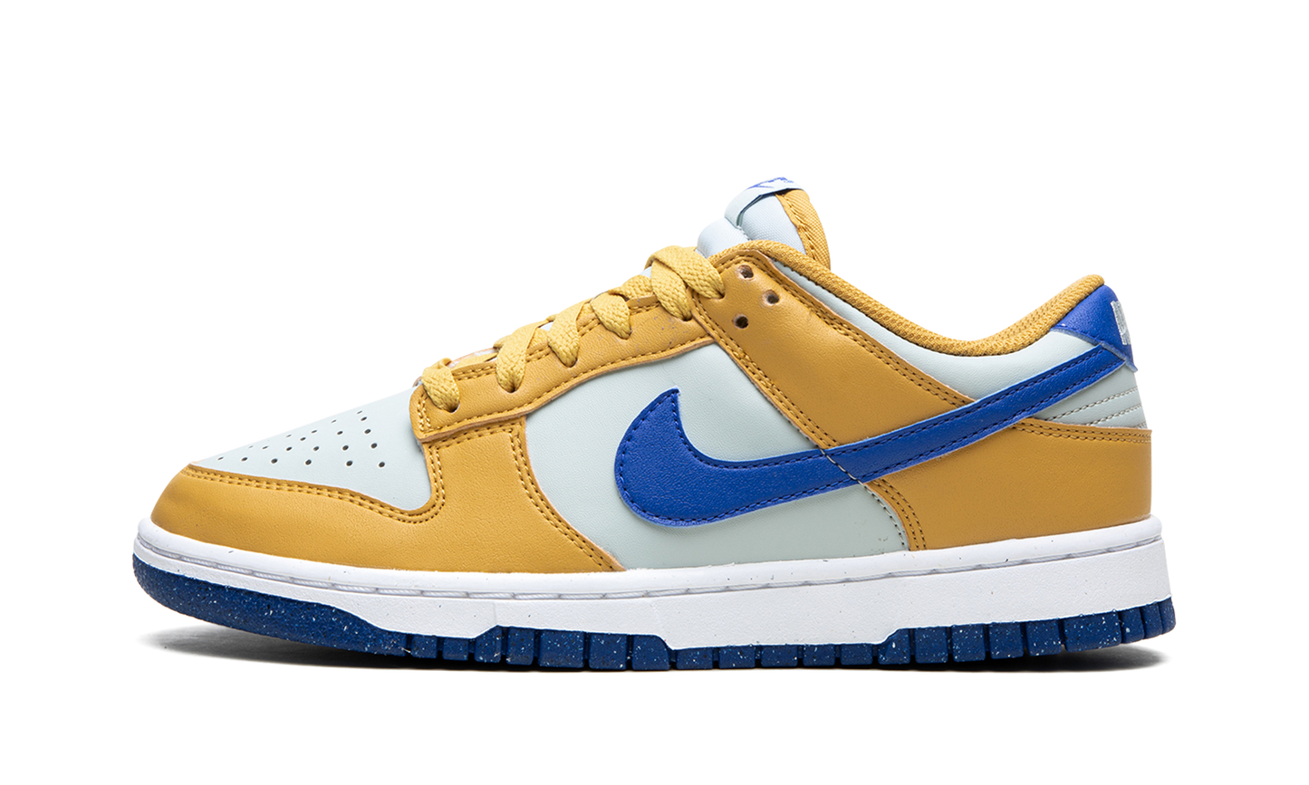 DUNK LO NEXT NATURE WMNS"Wheat Gold Royal" DN1431 700
