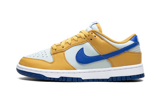 DUNK LO NEXT NATURE WMNS"Wheat Gold Royal" DN1431 700