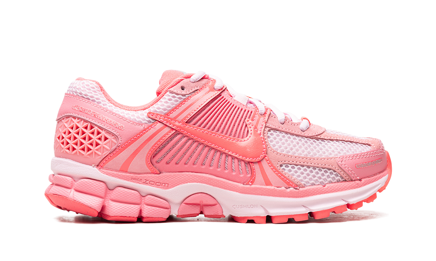 ZOOM VOMERO 5 WMNS"Triple Pink" FQ0257 666