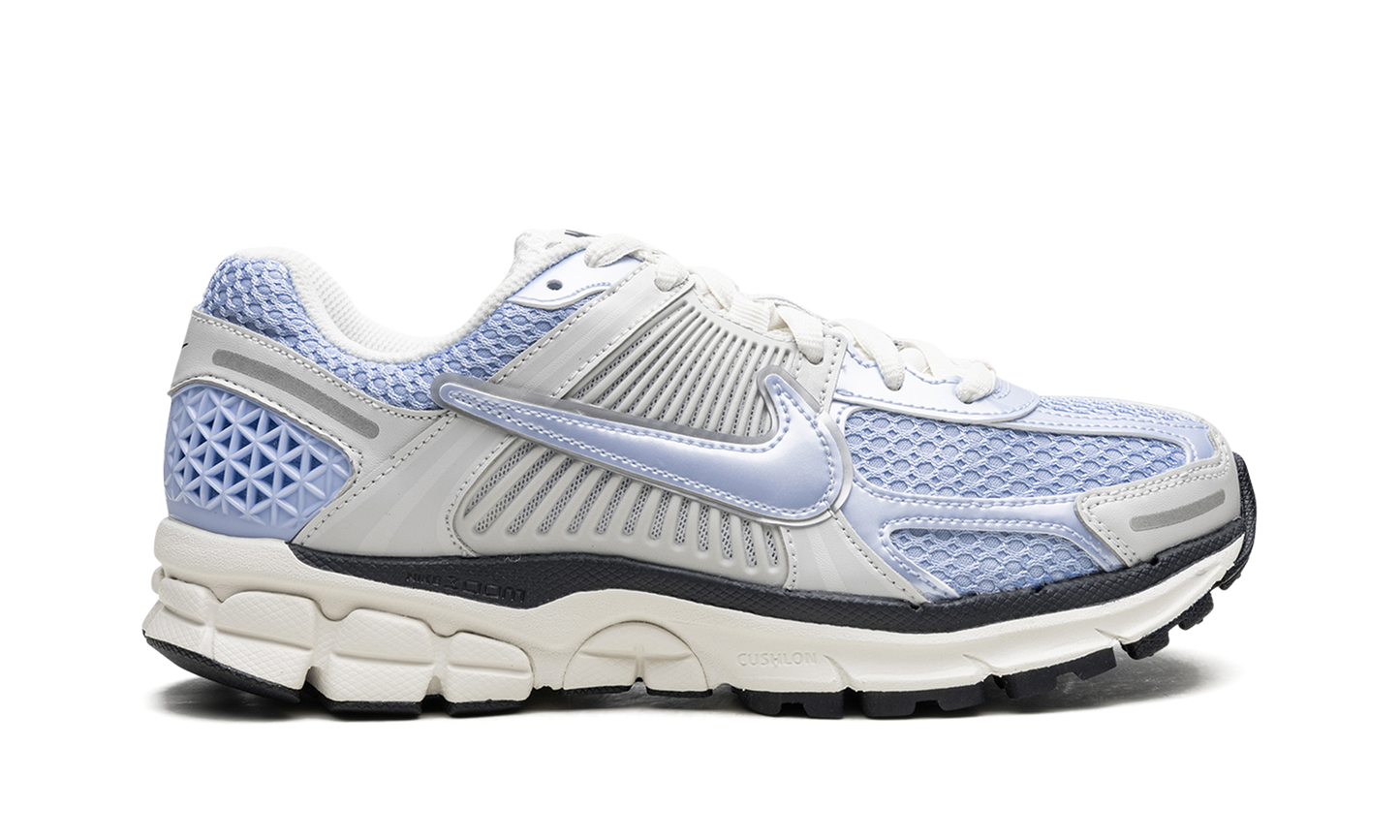 ZOOM VOMERO 5 WMNS"Royal Tint" FJ4588 025