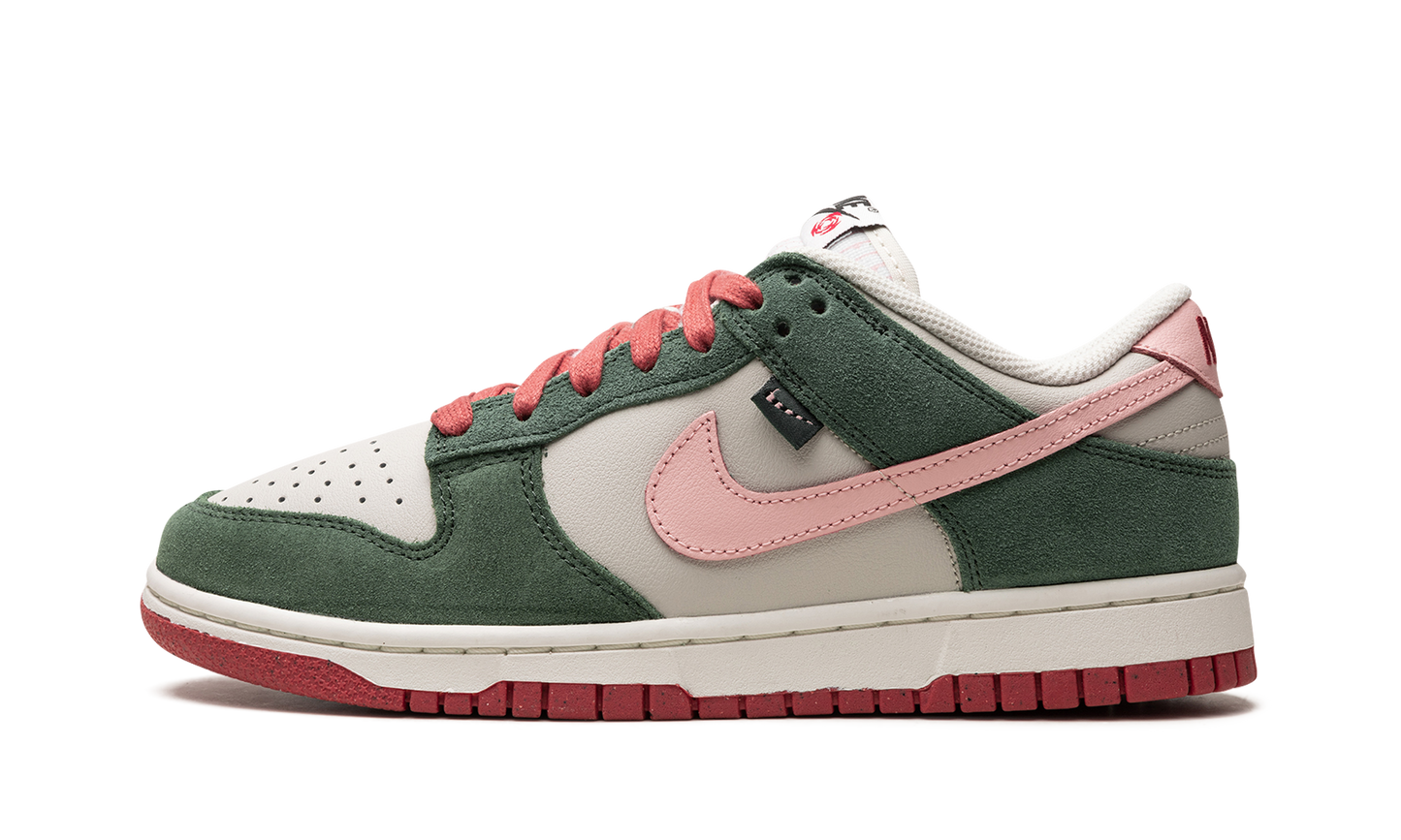 DUNK LO SE WMNS"All Petals United" FN8923 061