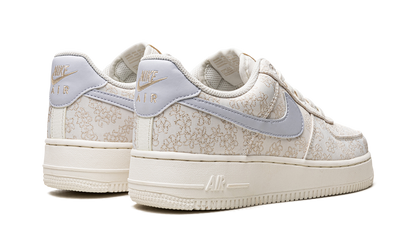 AIR FORCE 1'07 SE JACQ WMNS"Flower Embroidery" DR6402 900