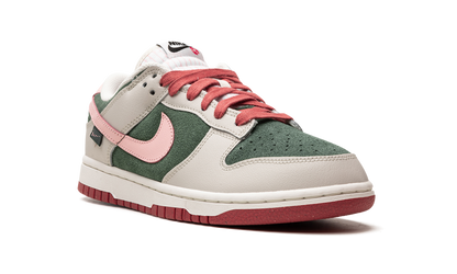 DUNK LO SE WMNS"All Petals United" FN8923 061