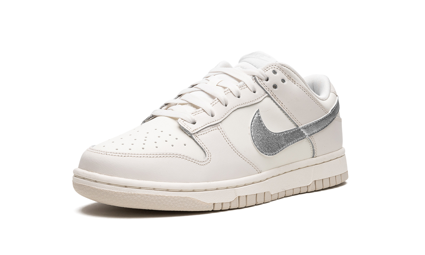 DUNK LO ESS TREND MNS WMNS"Sail/ Oxygen Purple" DX5930 100