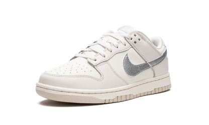 DUNK LO ESS TREND MNS WMNS"Sail/ Oxygen Purple" DX5930 100