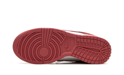 DUNK LOW WMNS"Valentine's Day" FQ7056 100