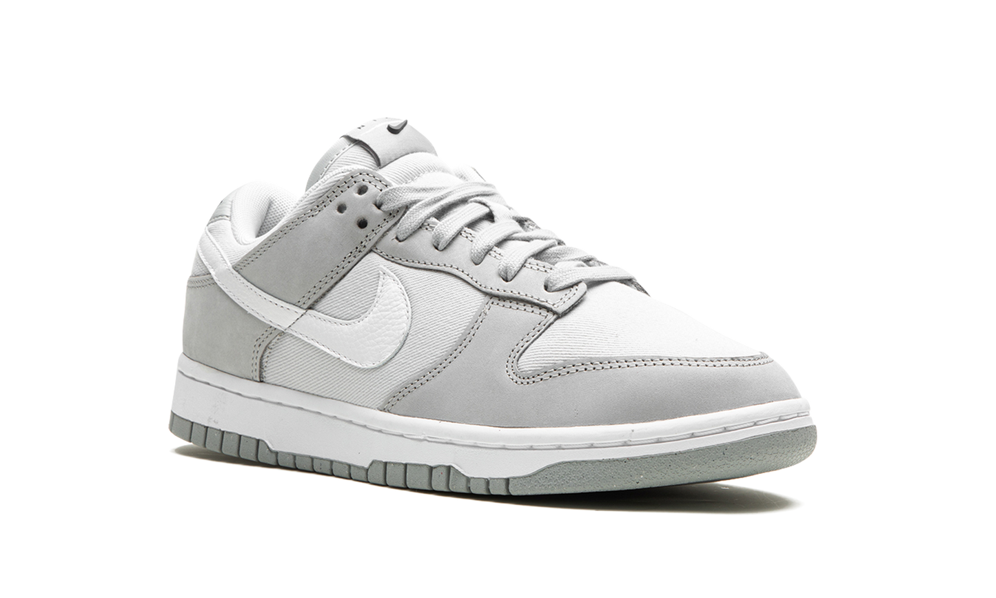 DUNK LOW LX NBHD WMNS"Light Smoke Grey" FB7720 002