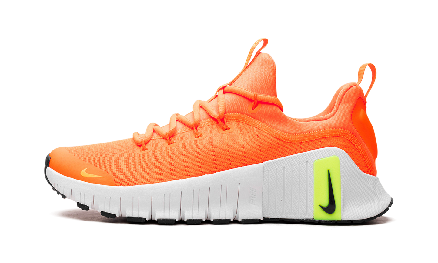 Free Metcon 6 WMNS"Orange" FJ7126 800