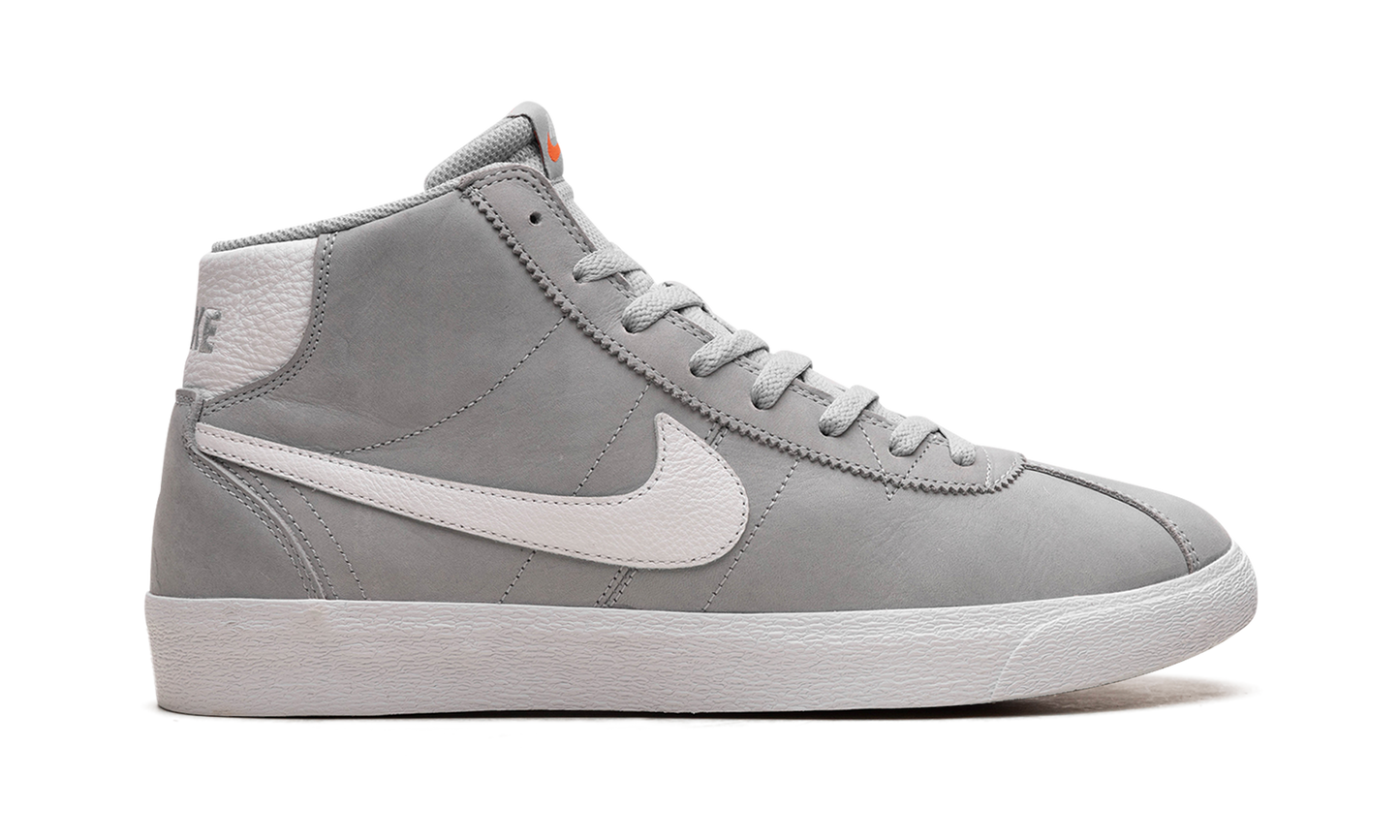 BRUIN HIGH SB WMNS"Wolf Grey"