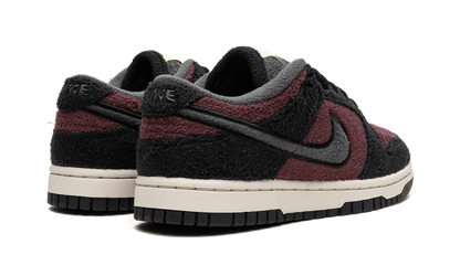 DUNK LO MNS WMNS"Fleece Pack Burgundy Crush" DQ7579 600