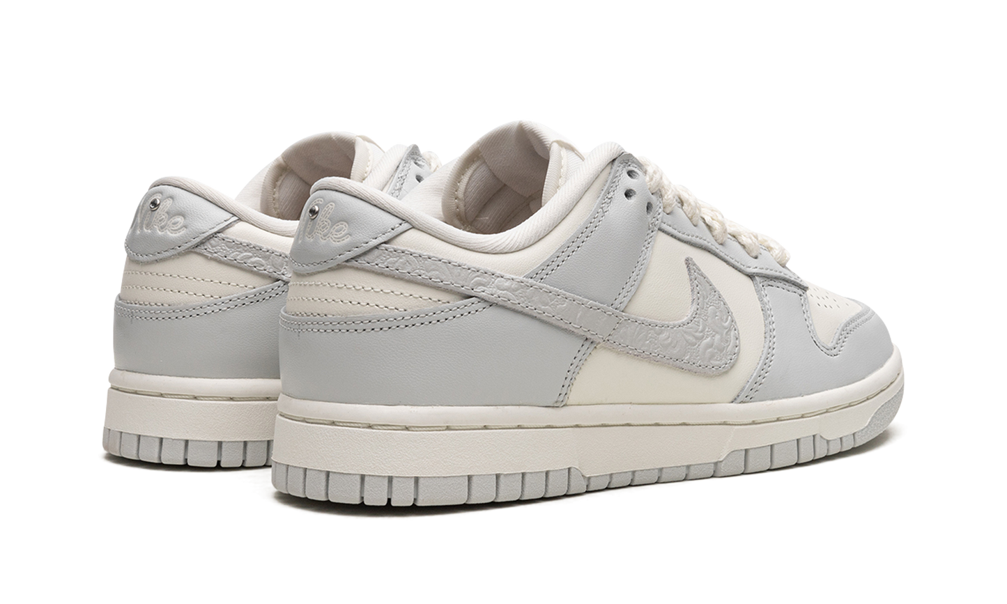 DUNK LOW WMNS"Needlework" FJ4553 133