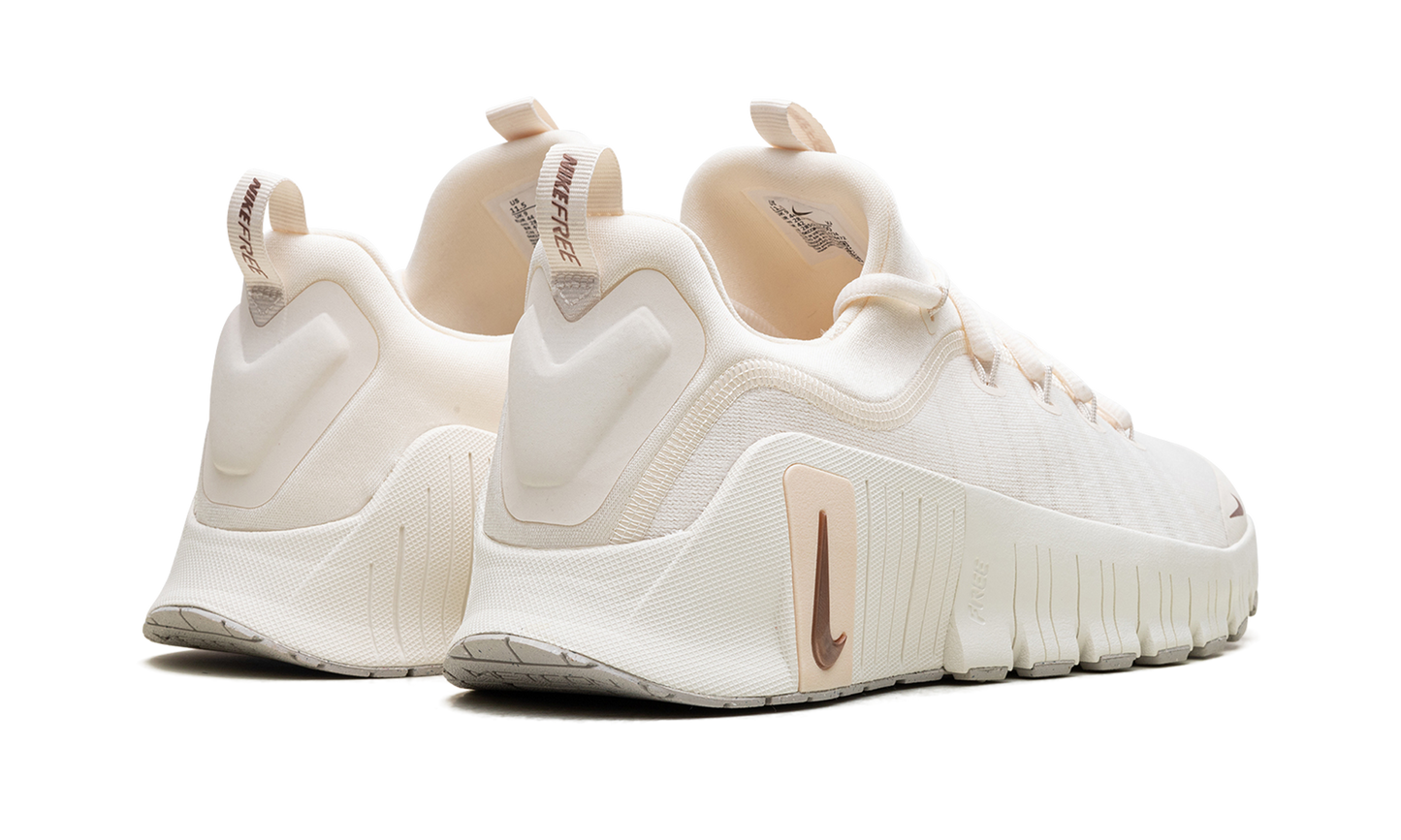 Free Metcon 6 WMNS"Pale Ivory/ Guava Ice/ Sail/ Metallic Red Bronze" FJ7126 100