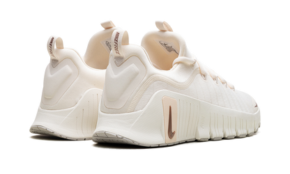 Free Metcon 6 WMNS"Pale Ivory/ Guava Ice/ Sail/ Metallic Red Bronze" FJ7126 100
