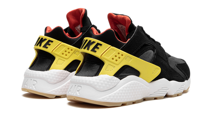 AIR HUARACHE WMNS"Go the Extra Smile" DO5873 001
