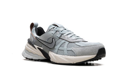 V2K Run WMNS"Light Pumic Black Chrome" FN6703 003