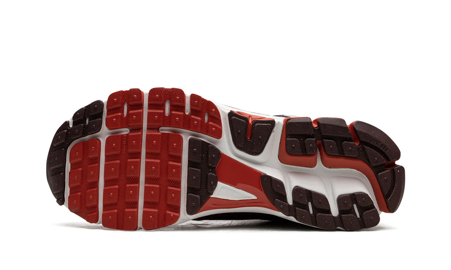 ZOOM VOMERO 5 WMNS"Team Red" FN7778 600