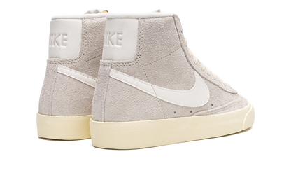 BLAZER MID 77 VINTAGE MNS WMNS"Light Bone Alabaster" DV7006 001