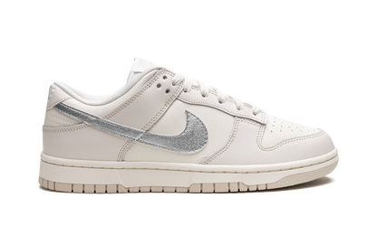 DUNK LO ESS TREND MNS WMNS"Sail/ Oxygen Purple" DX5930 100