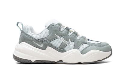 Tech Hera WMNS"Mica Green Grey" dr9761 001