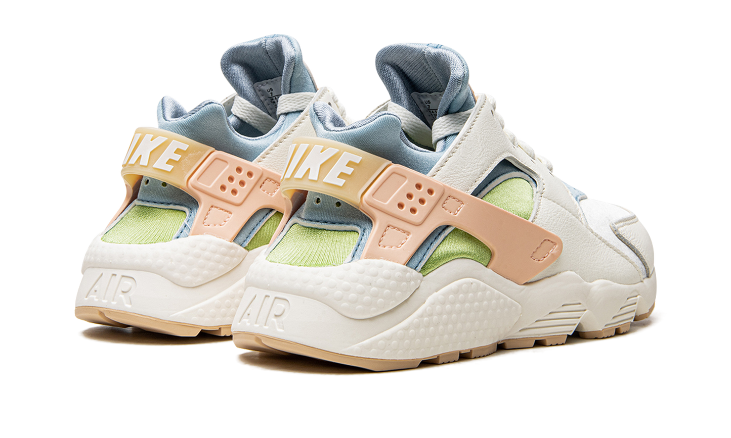 AIR HUARACHE SE WMNS"Sun Club" DQ0117 100