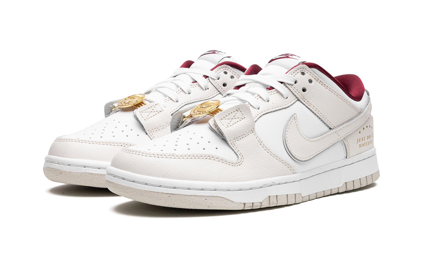 DUNK LOW WMNS"Just Do It" DV1160 100