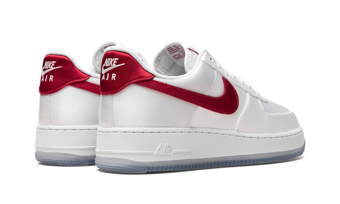 AIR FORCE 1 LO'07 WMNS"Satin White Varsity Red" DX6541 100