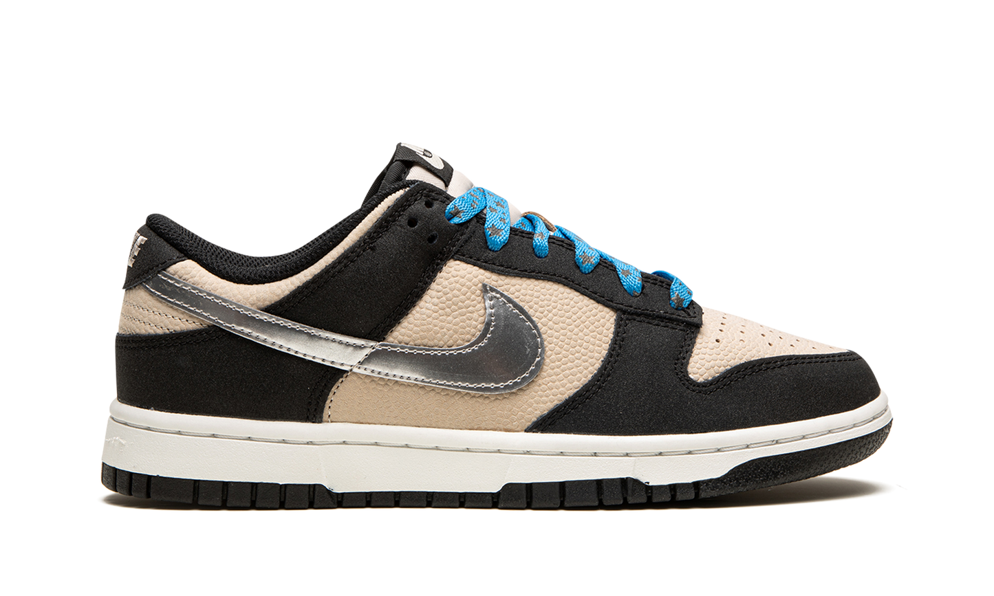 DUNK LO MNS WMNS"Starry Laces" DZ4712 001
