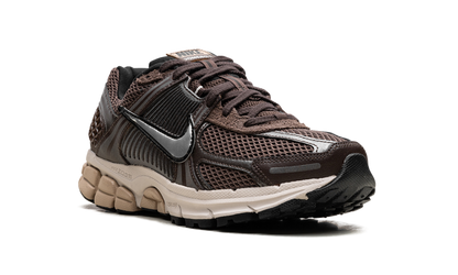 Zoom Vomero 5"Baroque Brown" FN6742 201
