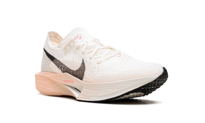 ZoomX Invincible Run 3 WMNS"Sail Guava Ice" DV4130 103