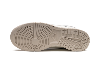 DUNK LO ESS TREND MNS WMNS"Sail/ Oxygen Purple" DX5930 100