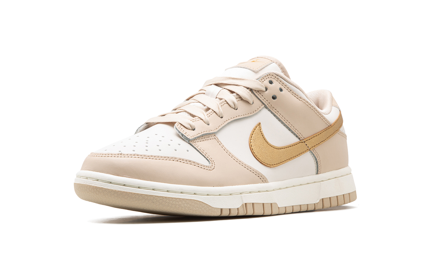 DUNK LO MNS WMNS"Phantom Metallic Gold" DX5930 001
