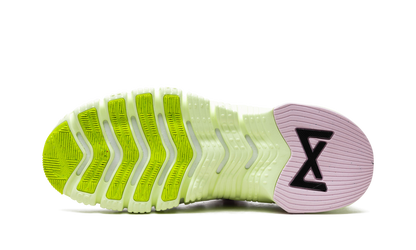 Free Metcon 5 WMNS"Barely Volt Pink Foam" DV3950 104
