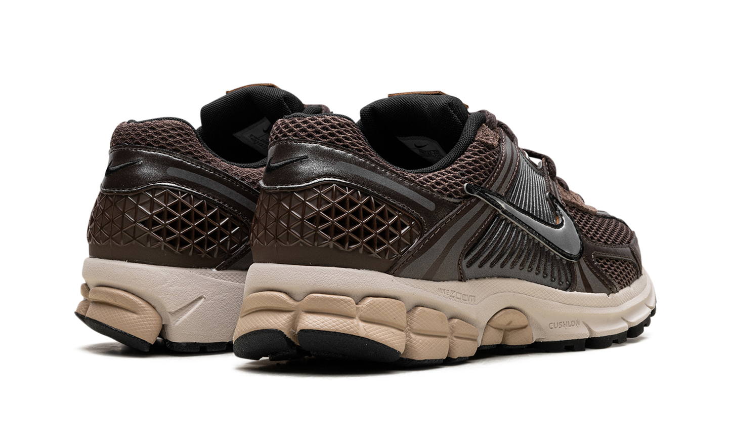 Zoom Vomero 5"Baroque Brown" FN6742 201