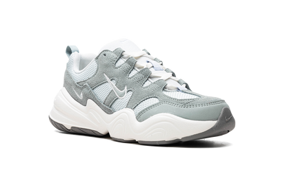 Tech Hera WMNS"Mica Green Grey" dr9761 001