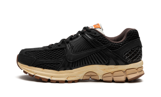 VOMERO 5 WMNS"Black/ Sesame" FD0533 010
