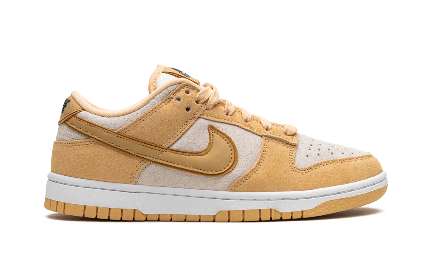 DUNK LOW WMNS"Celestial Gold Suede" DV7411 200