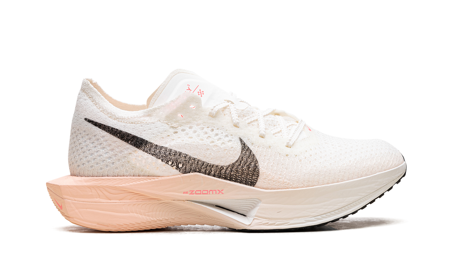 ZoomX Invincible Run 3 WMNS"Sail Guava Ice" DV4130 103