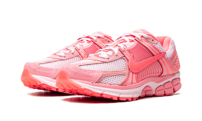 ZOOM VOMERO 5 WMNS"Triple Pink" FQ0257 666