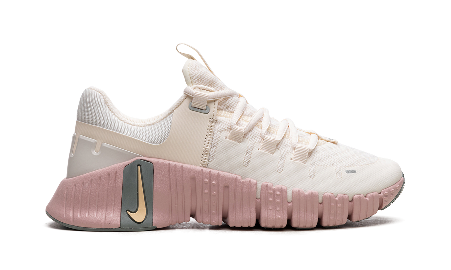 FREE METCON 5 WMNS"Pale Ivory" DV3950 102