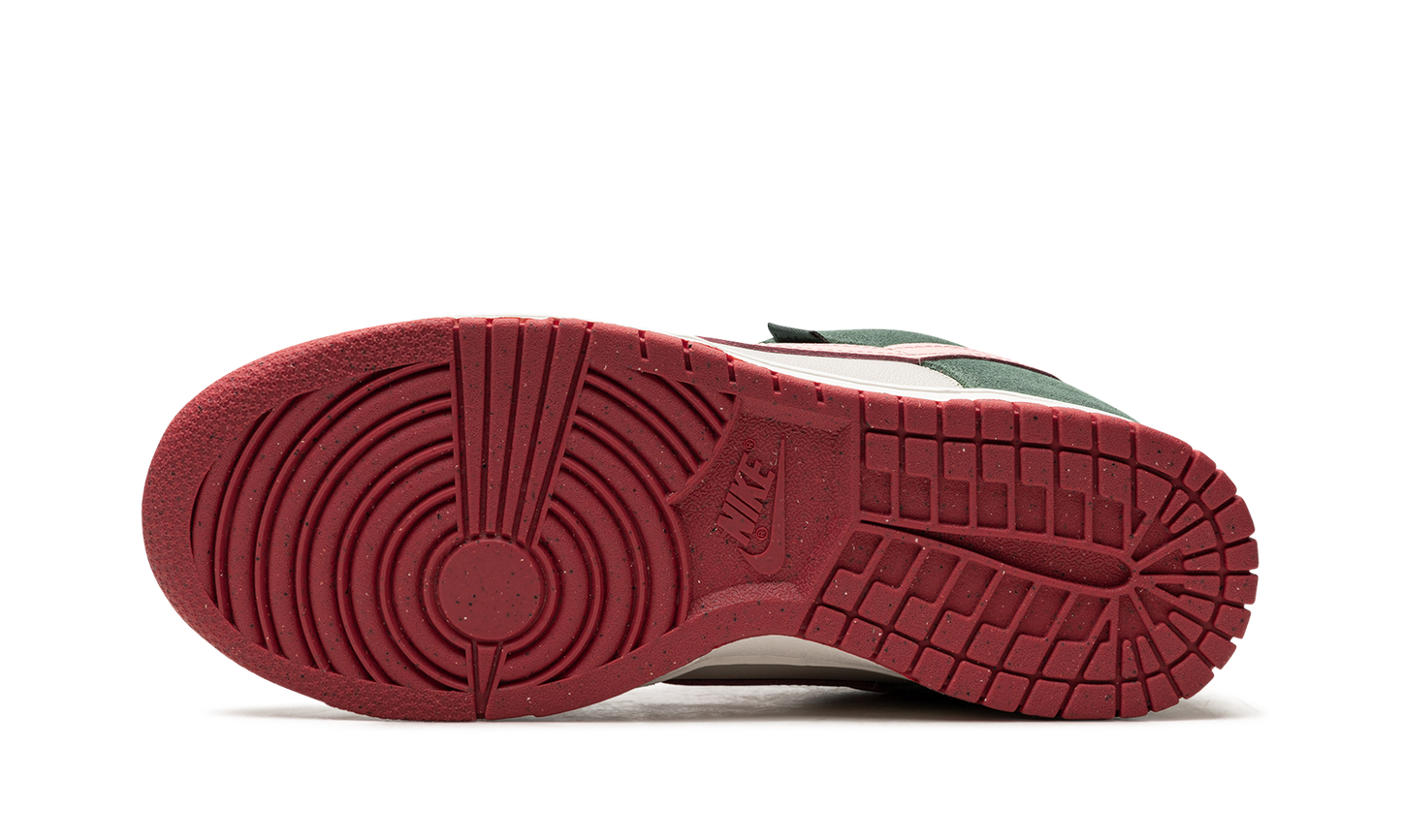 DUNK LO SE WMNS"All Petals United" FN8923 061