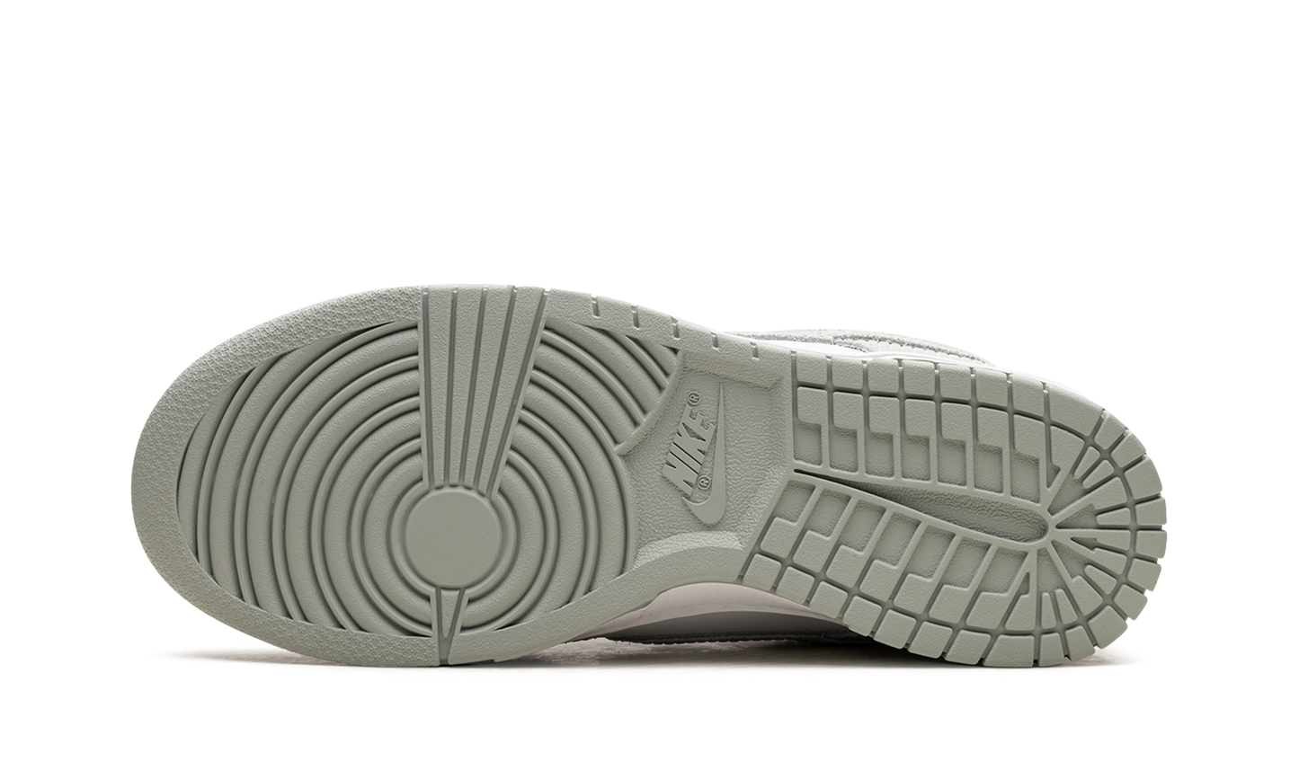 DUNK LOW WMNS"Grey Corduroy" FN7658 100