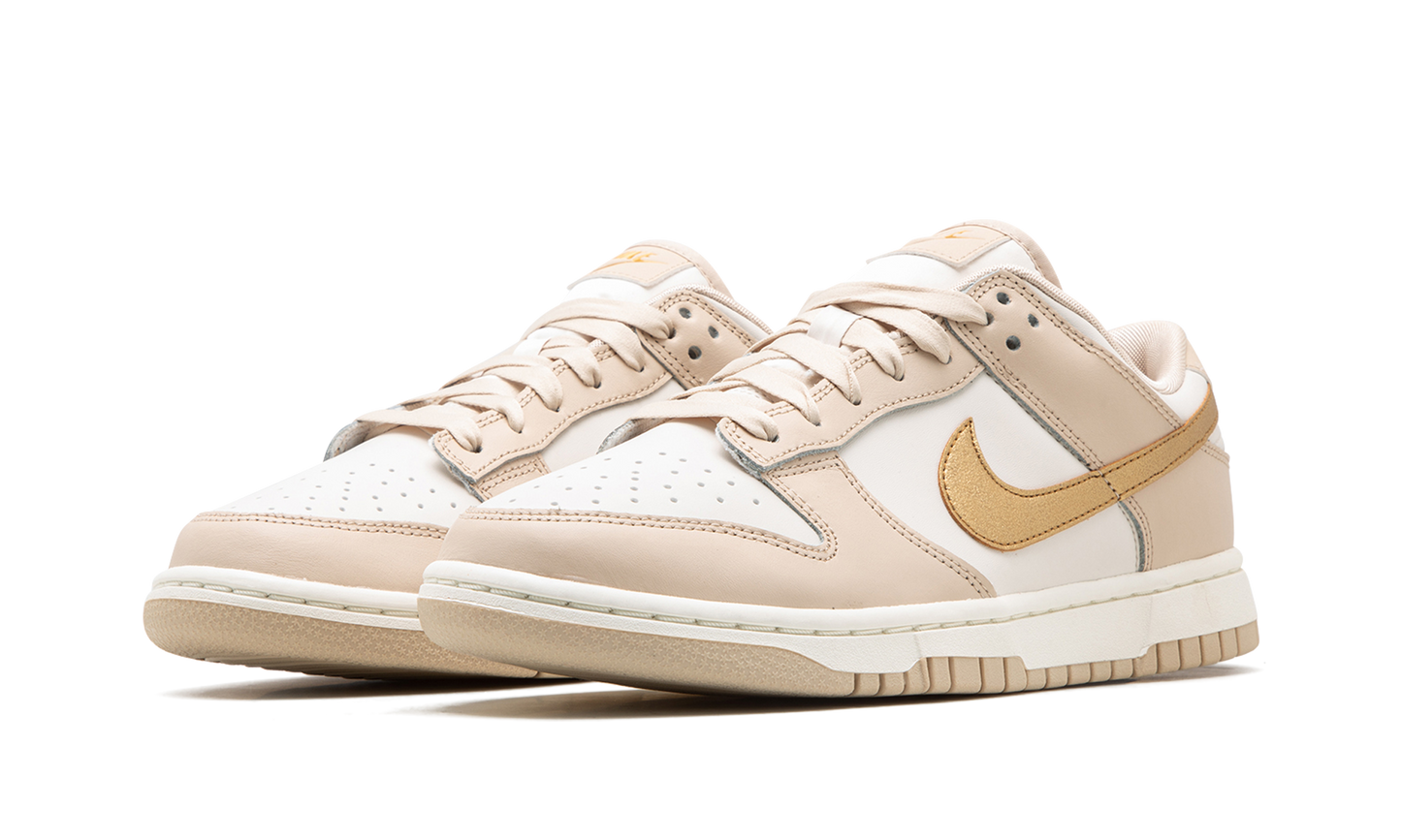 DUNK LO MNS WMNS"Phantom Metallic Gold" DX5930 001